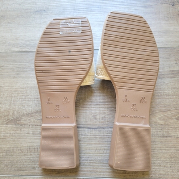 MKS London Sandals Slides - Picture 6 of 7